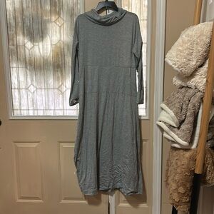Grey longsleeve sweatshirt maxi dress.